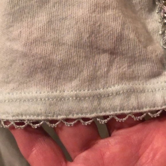 Kaari pullover tshirt with beaded accents, Med. - Picture 3 of 8